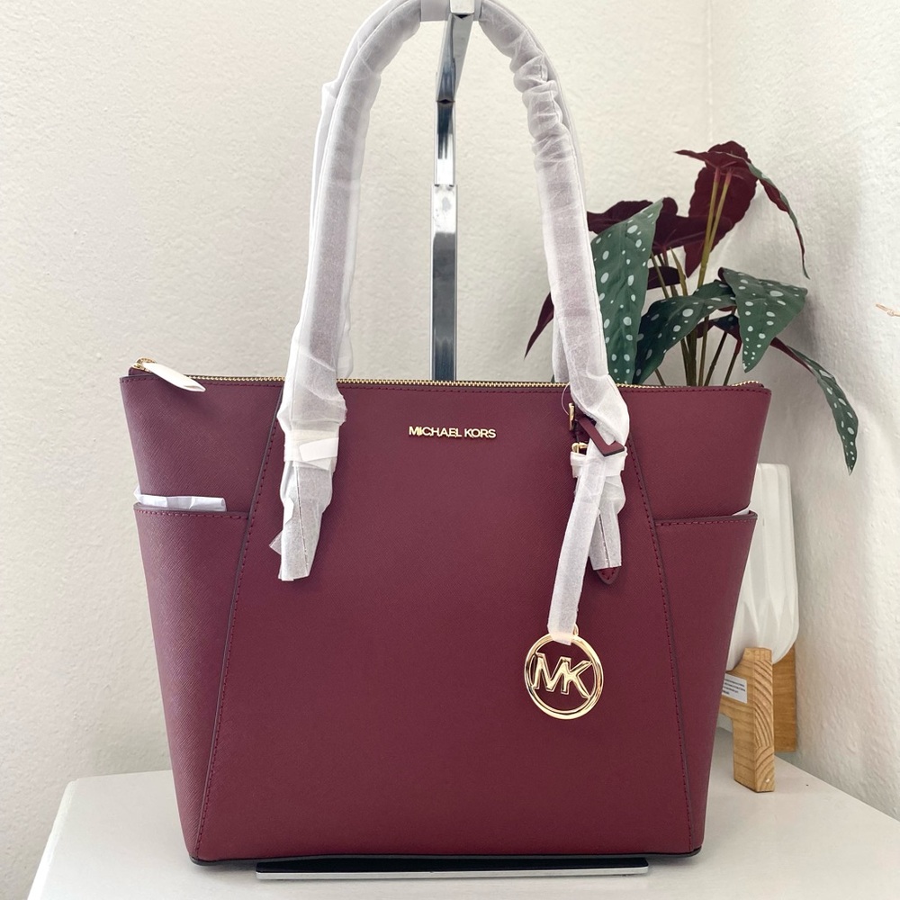 Michael Kors Charlotte LG Saffiano Leather Top-Zip Tote Bag